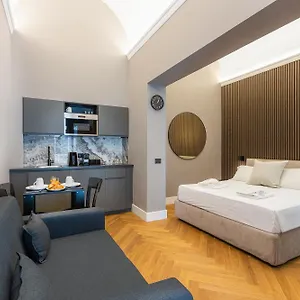 luxury-suite-trevi.it-romehotels.com/